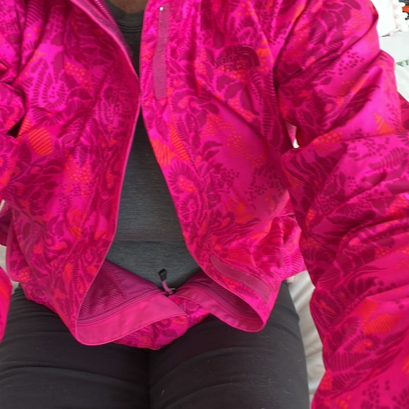 The North Face Vibrant Pink Floral Raincoat - Picture 7 of 10
